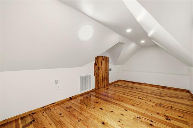 Building Photo - 825 Thomasson Dr