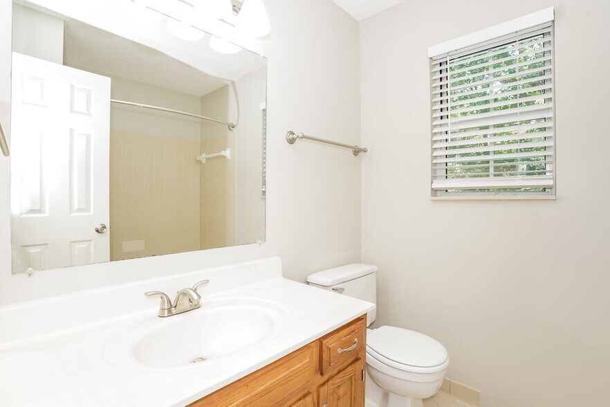 Building Photo - 3413 Westcliffe Ct