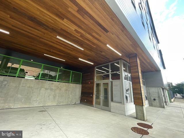 Building Photo - 1501 N 31st St