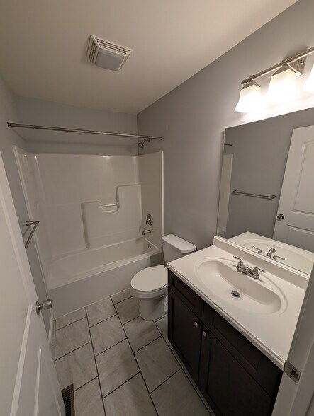 Building Photo - 2796 Monticello Ln