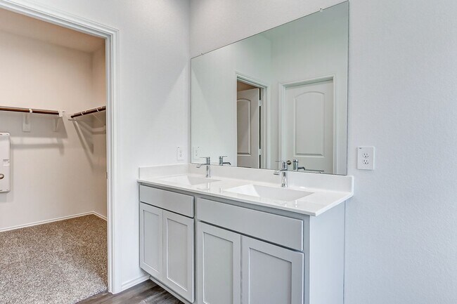 Building Photo - 4953 Almond Ter Dr