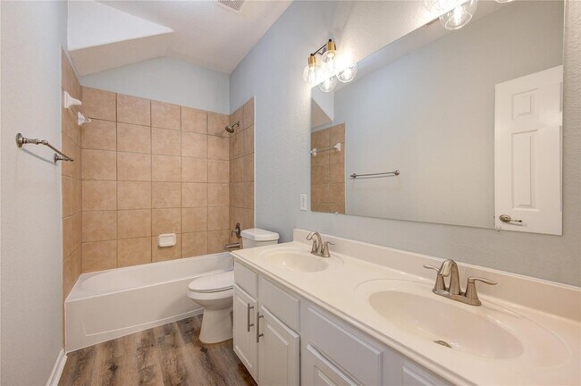 Building Photo - 25419 Hall Meadow Ln