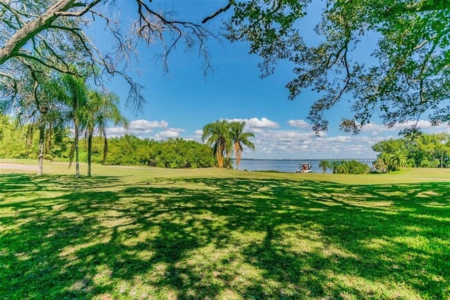 Building Photo - 900 Cove Cay Dr