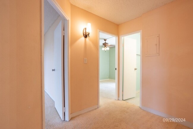 Building Photo - 3br/2ba/2pkg Condo in Waikalani Woodlands Mililani