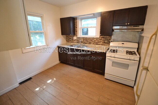 Building Photo - 7116 Dillward Ave