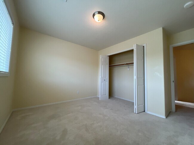 Building Photo - Elegant 5-Bedroom + Bonus Room Home with Modern Upgrades and Serene Outdoor Space