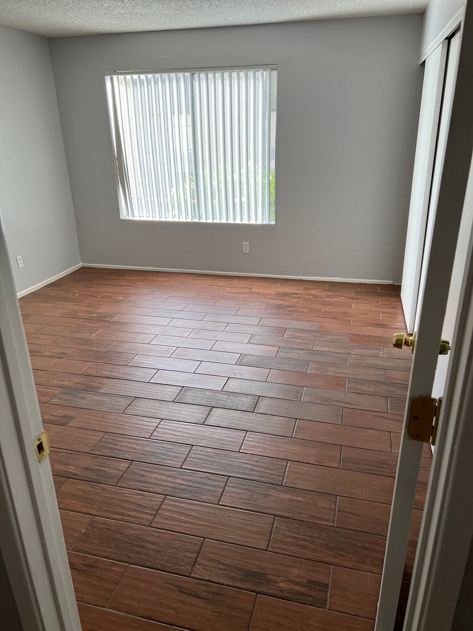 Building Photo - 5236 W Peoria Ave