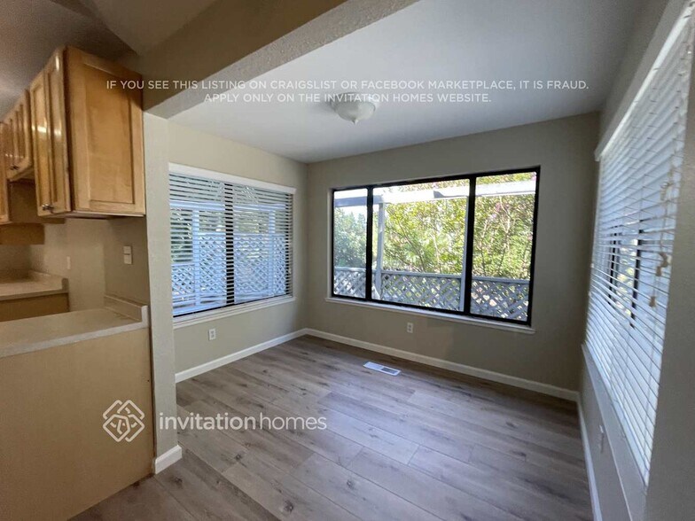 Building Photo - 3045 Waring Pl