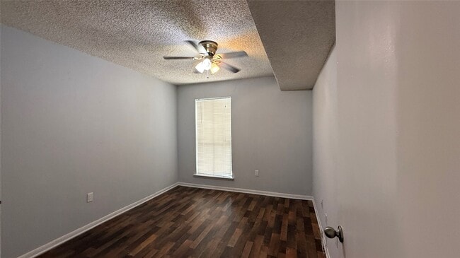 Building Photo - 250 El Dorado Blvd