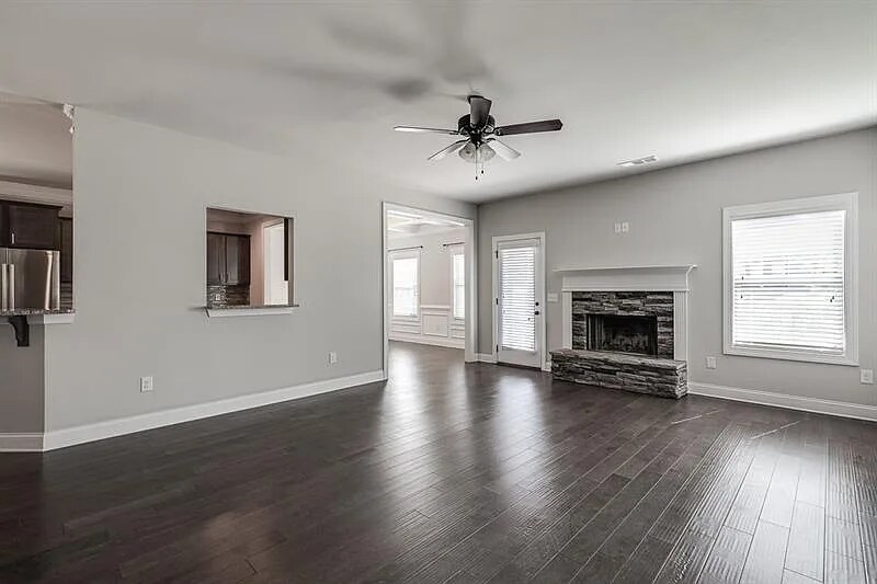 Building Photo - 614 Amaranth Trail