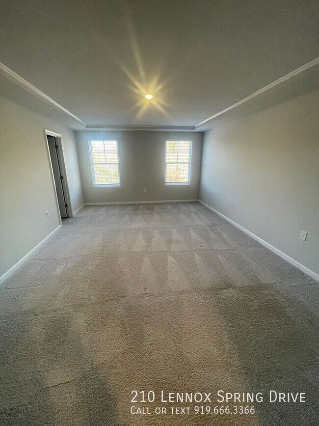 Building Photo - 210 Lennox Spring Dr