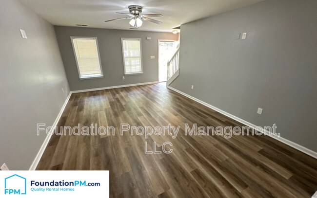 Building Photo - 238 Brook Hollow Dr