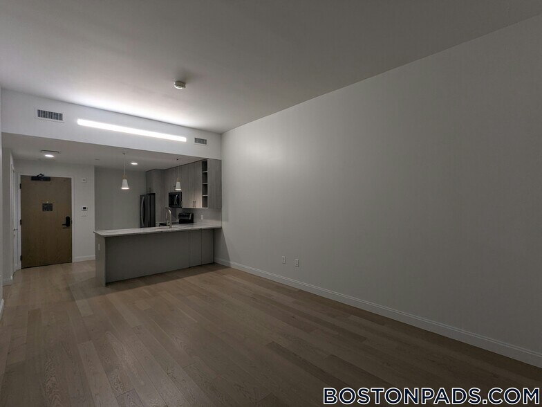 Building Photo - 55 Brighton Ave