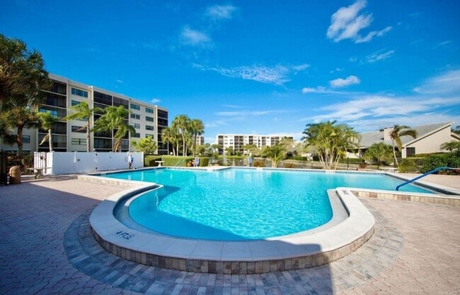 Building Photo - Fully Furnished Resort-Style Waterfront Living at Pasadena Cove - 2Bed|1Bath