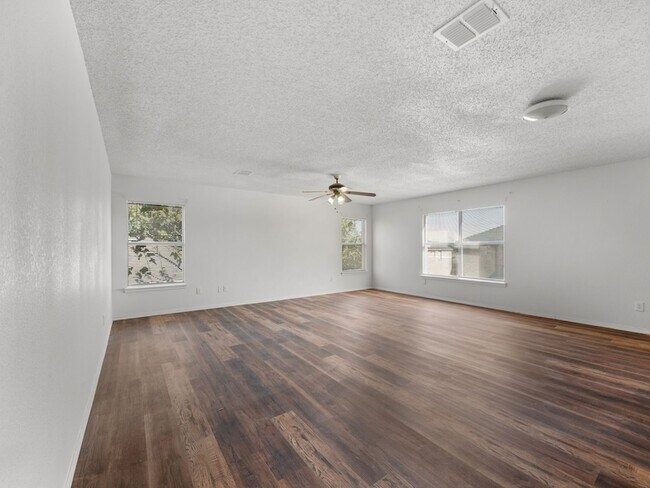 Building Photo - 1237 McCary St