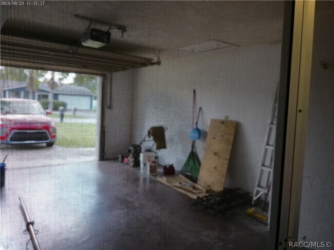 Building Photo - 210 S Barbour St