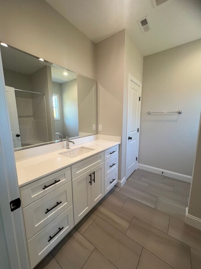 Building Photo - New Construction 3 Bedroom Home
