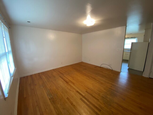 Building Photo - 208 Rosemont Dr