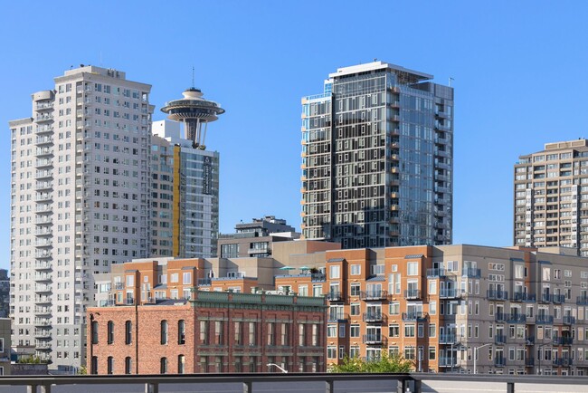 Building Photo - Industrial Belltown Loft with Roof Top Dec...