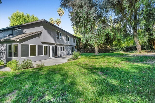 Building Photo - 4642 Poe Ave
