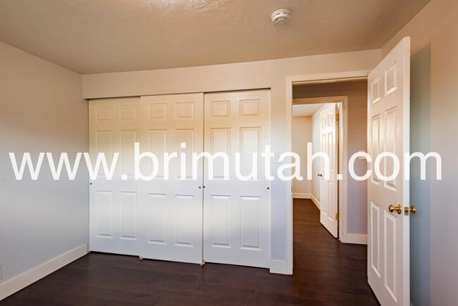 Building Photo - 1313 E 8425 S