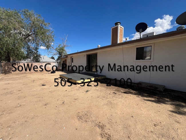 Building Photo - Newly Remodeled 3 Bed 2 Bath Home