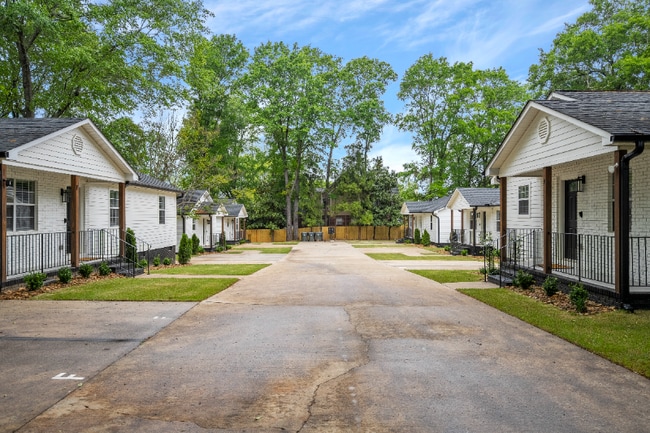 Building Photo - 4 Amherst Ave