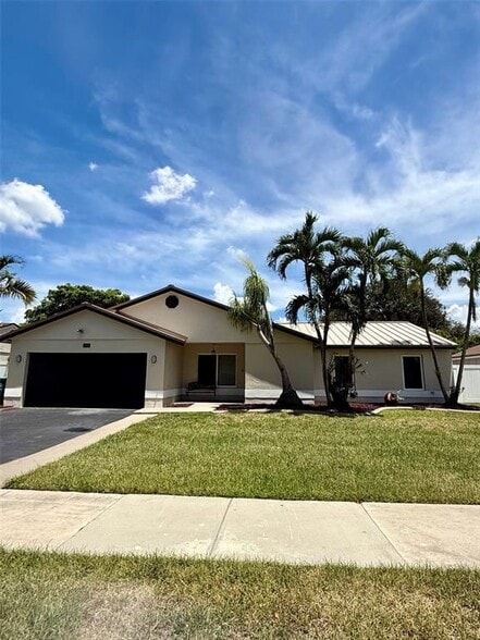 Primary Photo - 11561 SW 51st St