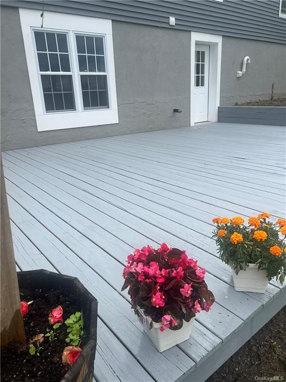 Building Photo - 20 Davis Hill Rd