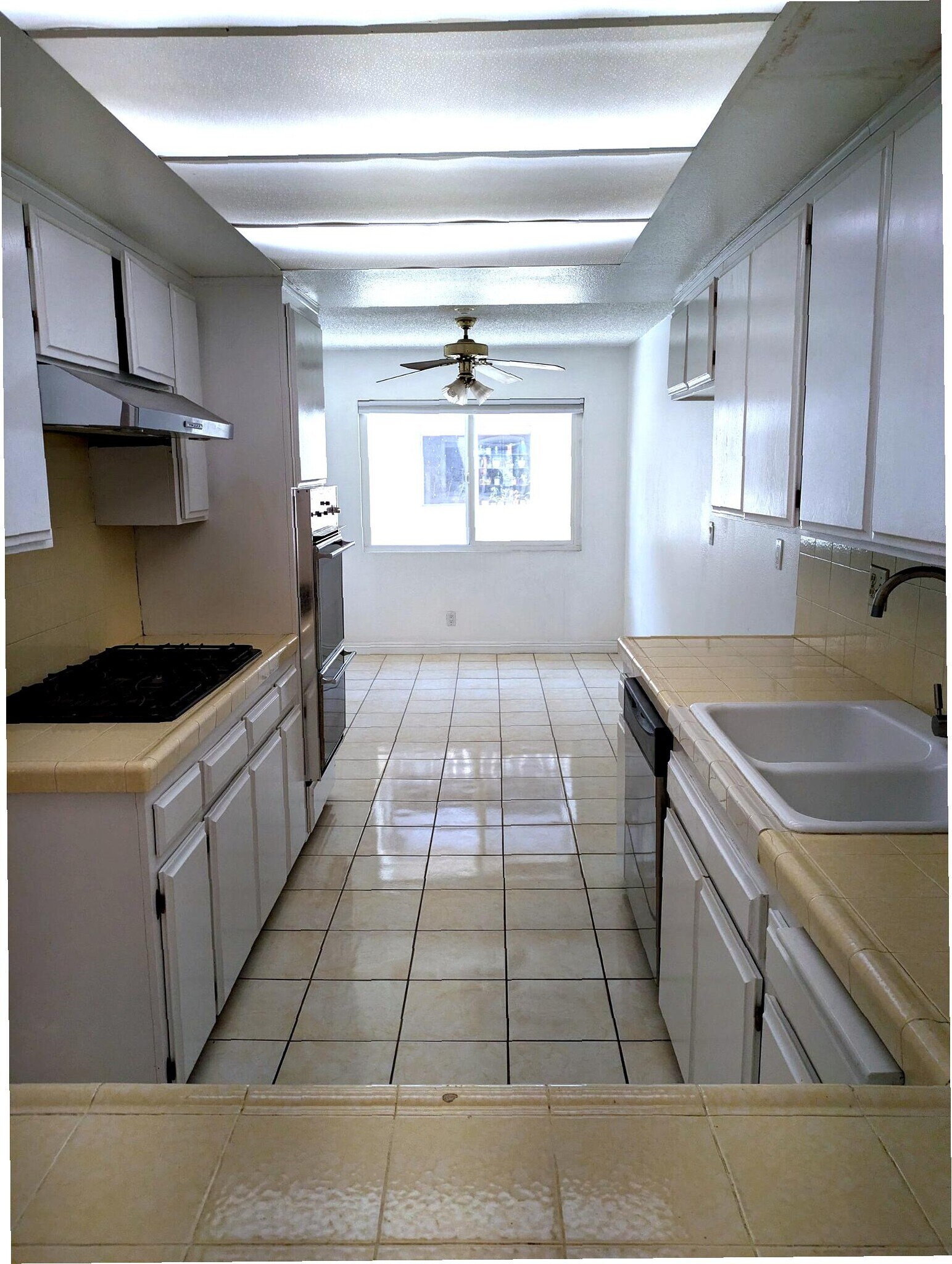 Building Photo - 2105 Mathews Ave