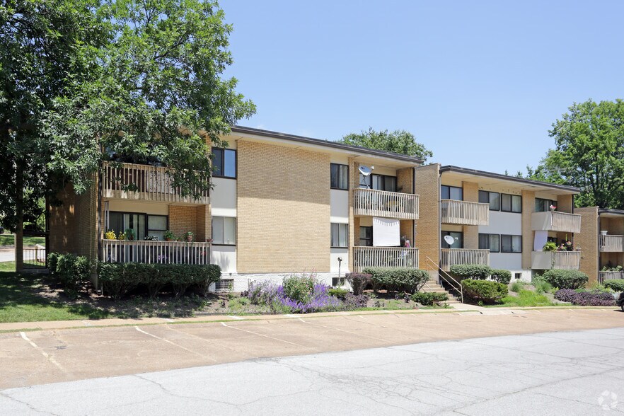 Forest View 9400 Mary Glen Dr Saint Louis MO 63126 Apartment Finder