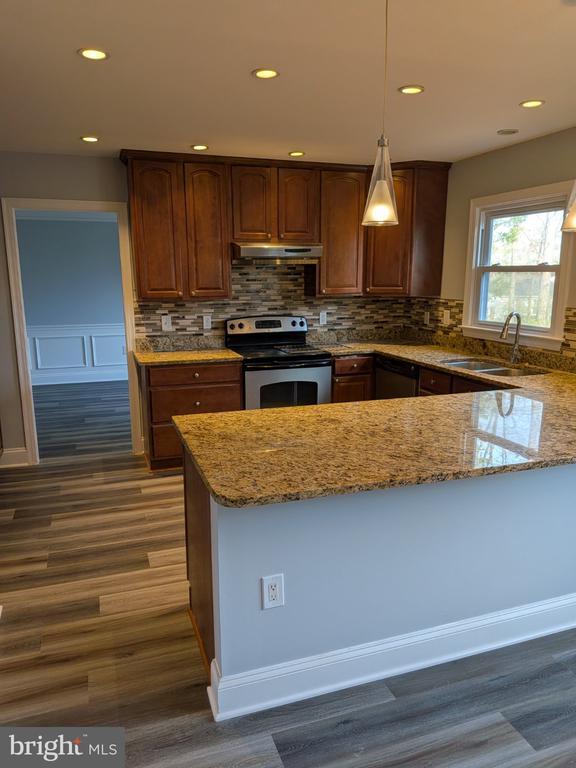 Building Photo - 1516 Coat Ridge Rd