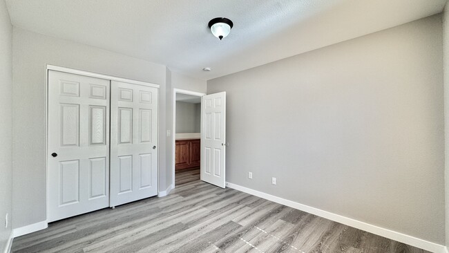Building Photo - 4663 Aventura Canyon Ct