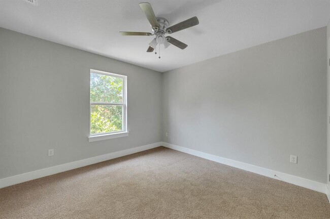 Building Photo - 7408 Brynner St