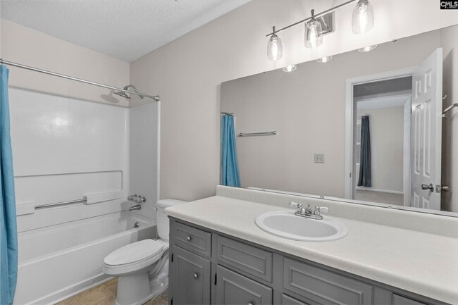 Building Photo - 241 Friarsgate Blvd