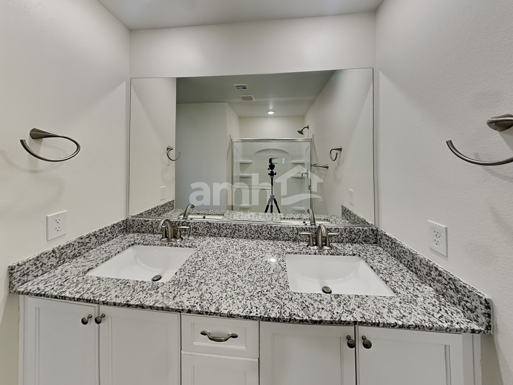 Building Photo - 9259 Baylee Bay Ct