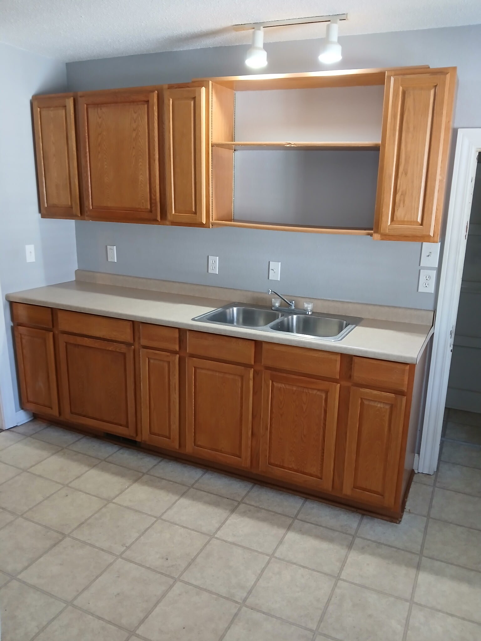 Building Photo - 732 Polk St