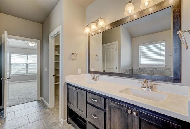 Building Photo - 1120 Garrett Farm Rd