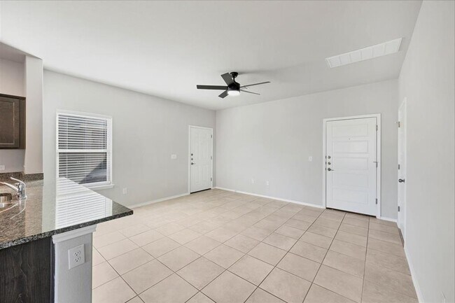 Building Photo - 1202 Garland Rd