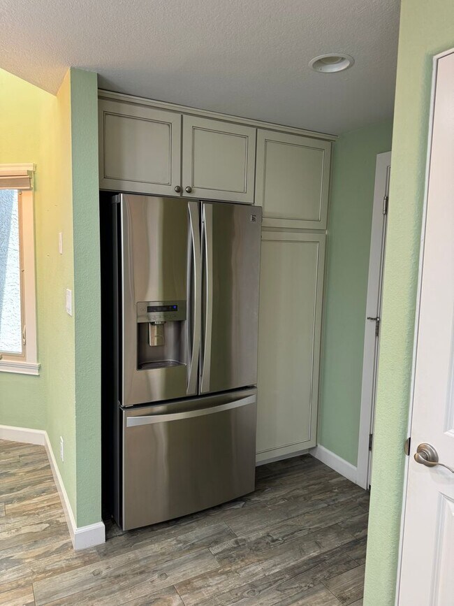 Building Photo - Cameldale Gated Community