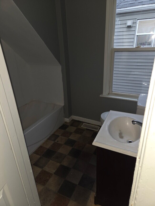 Building Photo - 206 E Arcadia Ave