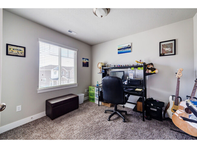 Building Photo - 722 S 1840 W