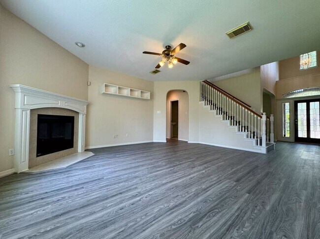 Building Photo - 3606 Paluxy Cir