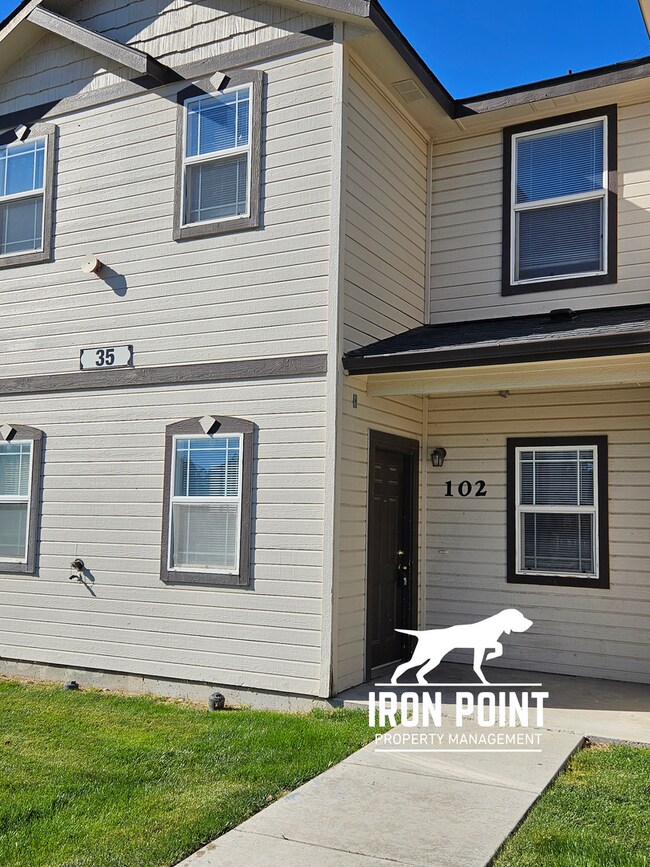 Building Photo - 2008WHITEOAK