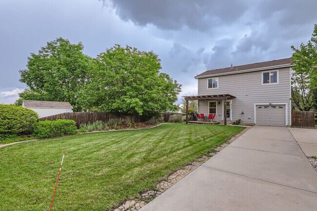 Building Photo - Updated 4-Bedroom with Serene Outdoor Spac...