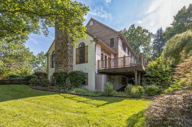Building Photo - Spacious 5BR House in Pottstown