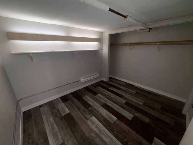 Building Photo - Basement apartment for rent at The Terrace