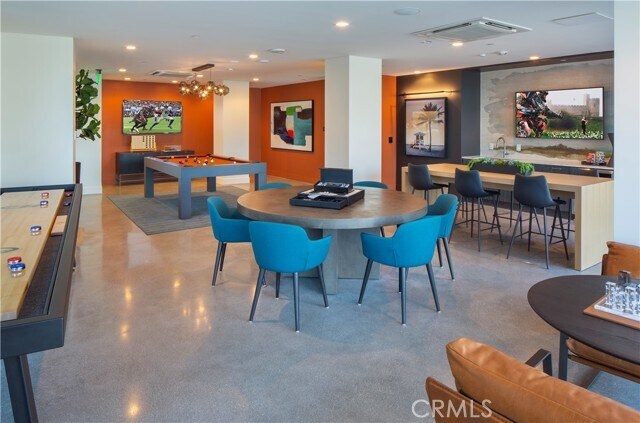 Building Photo - 6235 Topanga Canyon Blvd