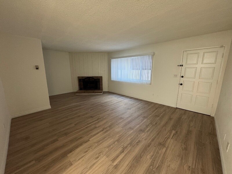 Building Photo - 613 N Guadalupe Ave