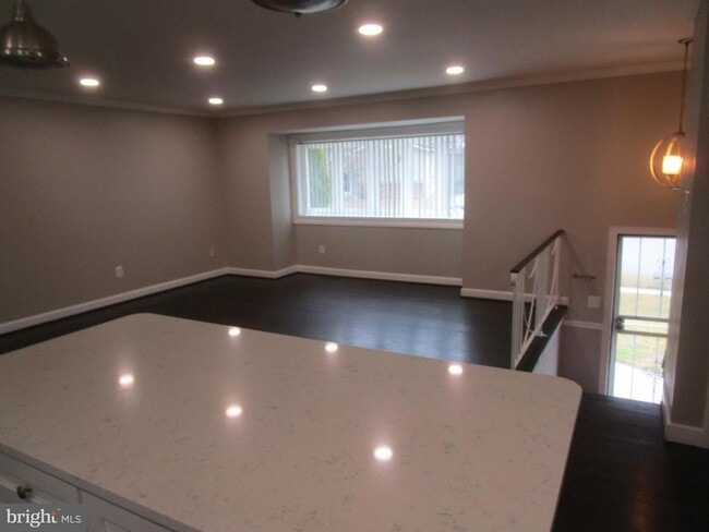 Building Photo - 1908 Fenwood Ave